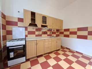 Kiadó 55 m²-estársasházi lakás XIX. Kerület (Wekerle) , KÓS KÁROLY tér: 260'000 Ft