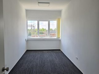 Kiadó 18 m²-esb kategóriás iroda XV. Kerület (Pestújhely) , Késmárk utca: 66'000 Ft