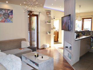 Eladó 187 m²-escsaládi ház XV. Kerület (Pestújhely) , Pestújhely: 164'900'000 Ft