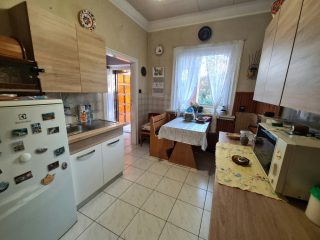 Eladó 146 m²-escsaládi ház XV. Kerület (Pestújhely) , Pestújhelyen: 129'900'000 Ft