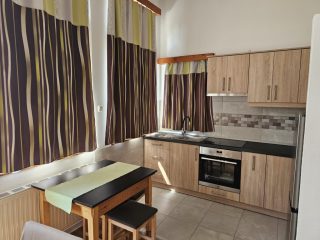 Kiadó 76 m²-estársasházi lakás XV. Kerület (Rákospalota) , Beller Imre utca: 260'000 Ft