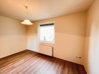 Eladó 52 m²-estársasházi lakás XV. Kerület (Rákospalota) , IV. KERÜLET HATÁRÁN: 79'500'000 Ft