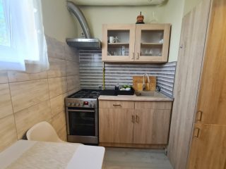 Kiadó 51 m²-estársasházi lakás XV. Kerület (Rákospalota) , Kert köz: 220'000 Ft