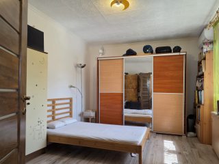 Eladó 80 m²-escsaládi ház XV. Kerület (Rákospalota-Kertváros) , Alag utca: 126'000'000 Ft