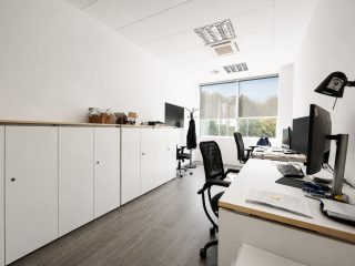 Kiadó 424 m²-esegyéb üzlethelyiség XV. Kerület (Rákospalota-Kertváros) , Felsőkert utca: 1'800'000 Ft