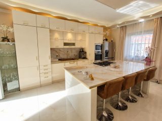 Eladó 170 m²-escsaládi ház XV. Kerület (Rákospalota Ófalu) , Rákospalota Ófalu: 135'000'000 Ft
