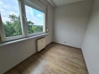 Kiadó 35 m²-estársasházi lakás XV. Kerület (Újpalota) , Erdőkerülő utca: 190'000 Ft