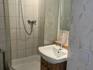 Kiadó 35 m²-estársasházi lakás XV. Kerület (Újpalota) , Erdőkerülő utca: 190'000 Ft