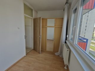 Kiadó 35 m²-estársasházi lakás XV. Kerület (Újpalota) , Nyírpalota út: 190'000 Ft
