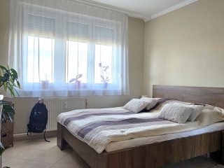 Eladó 71 m²-estársasházi lakás XV. Kerület (Újpalota) , Nyírpalota utca: 79'000'000 Ft