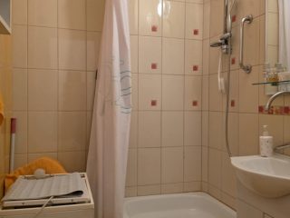 Eladó 35 m²-estársasházi lakás XV. Kerület (Újpalota) , Zsókavár utca: 46'900'000 Ft