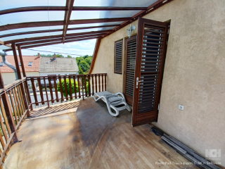 Eladó 75 m²-escsaládi ház XVI. Kerület (Árpádföld) , Állás utca: 99'000'000 Ft