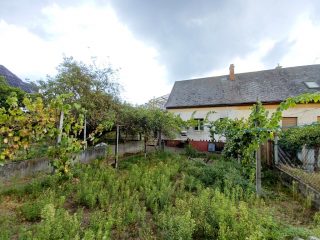 Eladó 75 m²-escsaládi ház XVI. Kerület (Árpádföld) , Állás utca: 99'000'000 Ft