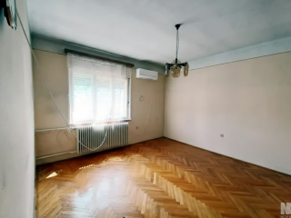 Eladó 75 m²-escsaládi ház XVI. Kerület (Árpádföld) , Állás utca: 99'000'000 Ft