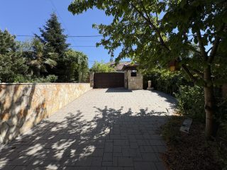 Eladó 272 m²-esikerház XVI. Kerület (Árpádföld) , Árpádföld: 144'900'000 Ft