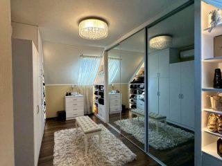 Eladó 138 m²-essorház XVI. Kerület (Árpádföld) , ÁrpádföldÖn lévő út: 175'800'000 Ft