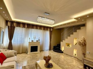 Eladó 138 m²-essorház XVI. Kerület (Árpádföld) , ÁrpádföldÖn lévő út: 175'800'000 Ft