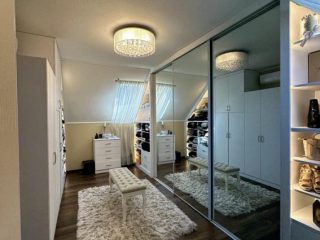 Eladó 138 m²-essorház XVI. Kerület (Árpádföld) , ÁrpádföldÖn lévő út: 175'800'000 Ft