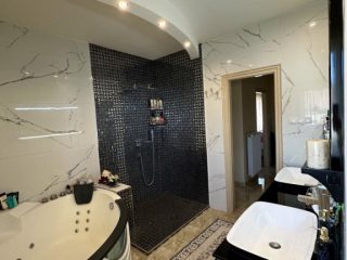 Eladó 138 m²-essorház XVI. Kerület (Árpádföld) , ÁrpádföldÖn lévő út: 175'800'000 Ft