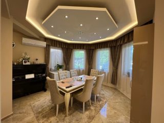 Eladó 138 m²-escsaládi ház XVI. Kerület (Árpádföld) , Budapesti út: 175'800'000 Ft