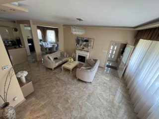 Eladó 138 m²-escsaládi ház XVI. Kerület (Árpádföld) , Budapesti út: 175'800'000 Ft