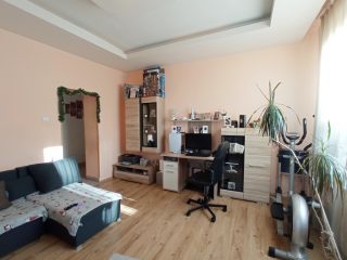 Eladó 150 m²-esikerház XVI. Kerület (Árpádföld) , Szlovák út: 169'000'000 Ft