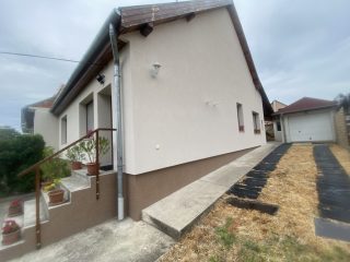 Eladó 120 m²-esikerház XVI. Kerület (Cinkota) , Szakoly utca: 139'000'000 Ft