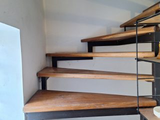 Eladó 229 m²-escsaládi ház XVI. Kerület (Cinkota) , Vidámvásár utca közeli utca: 229'000'000 Ft