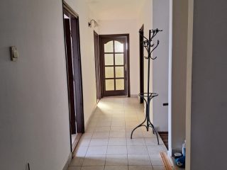 Eladó 229 m²-escsaládi ház XVI. Kerület (Cinkota) , Vidámvásár utca közeli utca: 229'000'000 Ft