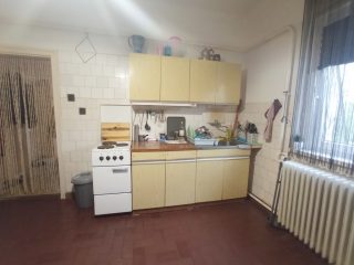 Kiadó 70 m²-escsaládi ház XVI. Kerület (Mátyásföld) , Géza utca: 350'000 Ft