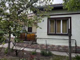 Eladó 84 m²-escsaládi ház XVI. Kerület (Mátyásföld) , Hév közelében: 92'400'000 Ft