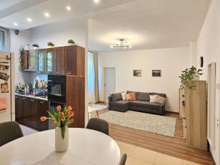 Eladó 54 m²-estársasházi lakás XVI. Kerület (Mátyásföld) , Hunyadvár utca környékén: 79'900'000 Ft