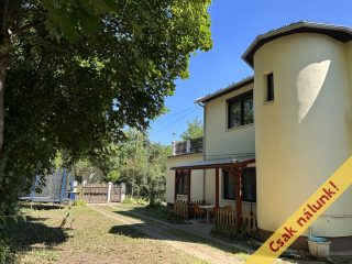 Eladó 170 m²-escsaládi ház XVI. Kerület (Mátyásföld) , Ómátyásföld: 159'900'000 Ft