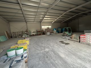 Eladó 4073 m²-eslogisztika - raktározás XVI. Kerület (Mátyásföld) , Sarjú utca: 400'000'000 Ft