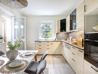 Eladó 212 m²-escsaládi ház XVI. Kerület (Mátyásföld) , Újszász utca közeli utca: 237'000'000 Ft