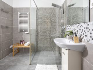 Eladó 212 m²-escsaládi ház XVI. Kerület (Mátyásföld) , Újszász utca közeli utca: 237'000'000 Ft