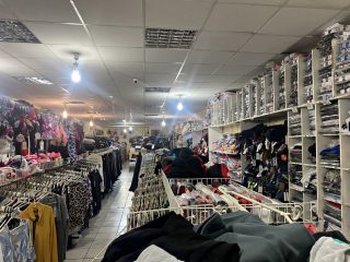 Eladó 350 m²-esüzlethelyiség utcai bejárattal XVI. Kerület (Mátyásföld) , Veres Péter út: 155'000'000 Ft