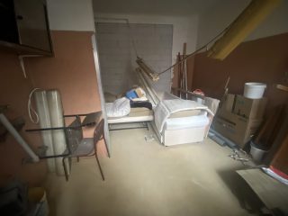 Eladó 350 m²-esüzlethelyiség utcai bejárattal XVI. Kerület (Mátyásföld) , Veres Péter út: 155'000'000 Ft