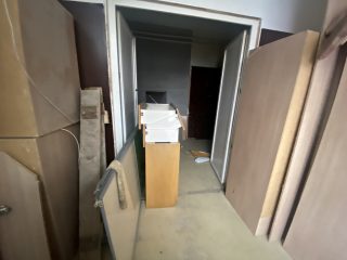 Eladó 350 m²-esüzlethelyiség utcai bejárattal XVI. Kerület (Mátyásföld) , Veres Péter út: 155'000'000 Ft