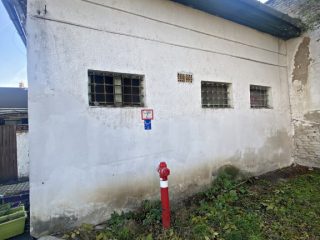 Eladó 350 m²-esüzlethelyiség utcai bejárattal XVI. Kerület (Mátyásföld) , Veres Péter út: 155'000'000 Ft