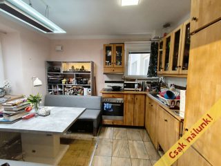 Eladó 61 m²-estársasházi lakás XVI. Kerület (Mátyásföld) , Zsélyi Aladár utca: 89'500'000 Ft