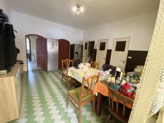 Eladó 134 m²-escsaládi ház XVI. Kerület (Rákosszentmihály) , Csömöri út: 94'990'000 Ft