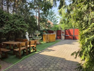 Eladó 200 m²-escsaládi ház XVI. Kerület (Rákosszentmihály) , Rákosszentmihály utca: 199'900'000 Ft