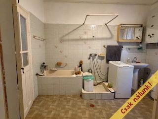 Eladó 64 m²-escsaládi ház XVI. Kerület (Rákosszentmihály) , Vörösmarty utca: 99'000'000 Ft
