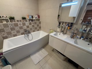 Eladó 95 m²-estársasházi lakás XVI. Kerület (Rákosszentmihály) , Zebra Lakópark: 159'000'000 Ft