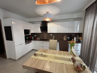 Eladó 95 m²-estársasházi lakás XVI. Kerület (Rákosszentmihály) , Zebra Lakópark: 159'000'000 Ft