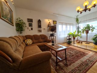 Eladó 107 m²-esházrész XVI. Kerület (Sashalom) , Batsányi János utca: 135'000'000 Ft