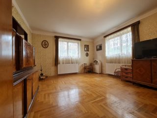 Eladó 96 m²-esházrész XVI. Kerület (Sashalom) , Batsányi János utca: 143'000'000 Ft