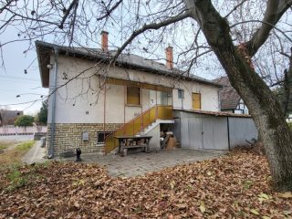 Eladó 244 m²-escsaládi ház XVI. Kerület (Sashalom) , Sashalom: 134'900'000 Ft