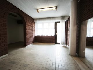 Eladó 522 m²-escsaládi ház XVI. Kerület (Sashalom) , Sashalom: 390'000'000 Ft
